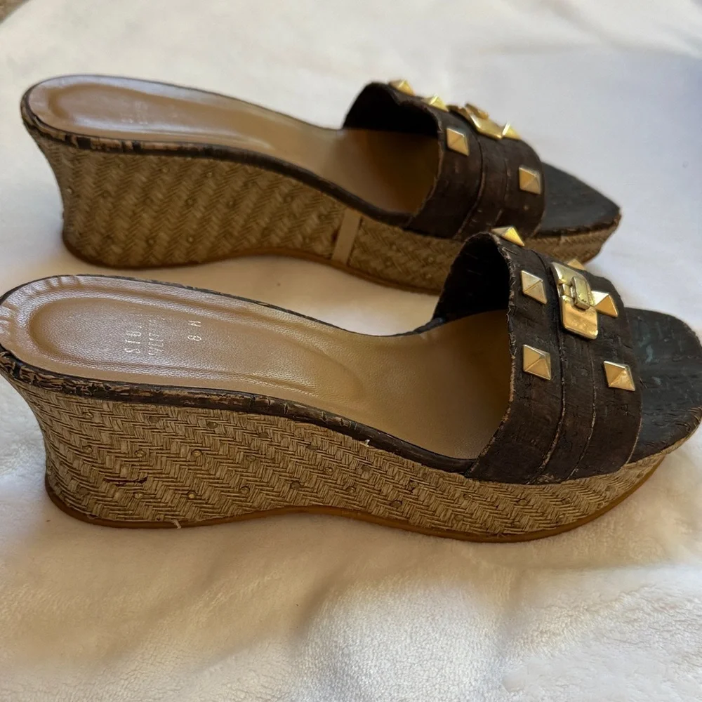 Stuart Weitzman Chocolate Cork Wedge Slide Sandals with Gold Studs - Picture 5 of 6